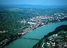 Die Donau bei der Ortschaft Stein, Donau-km 2004 : Brücke, Ortschaft